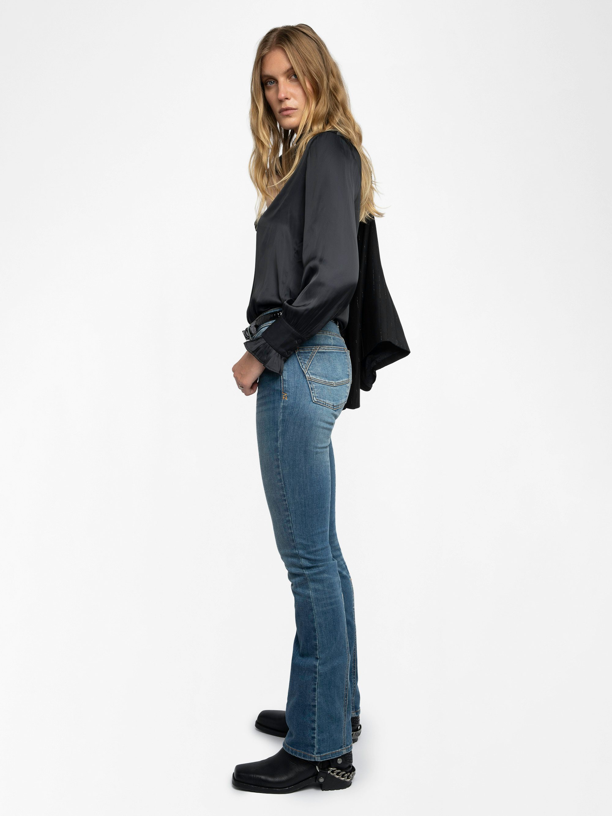 Thely Satin Shirt - Satin shirt with long sleeves, button fastening, and a wing-shaped rhinestone detail on the back.